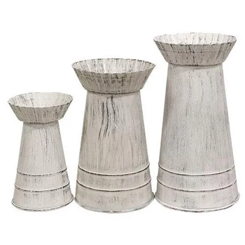 The Fox Decor pillar candle holder for tabletop displays