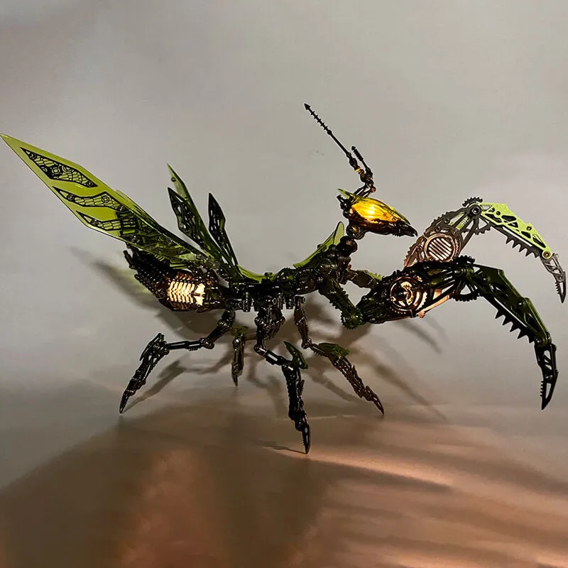 Metalkitor kuratis mech metal model
