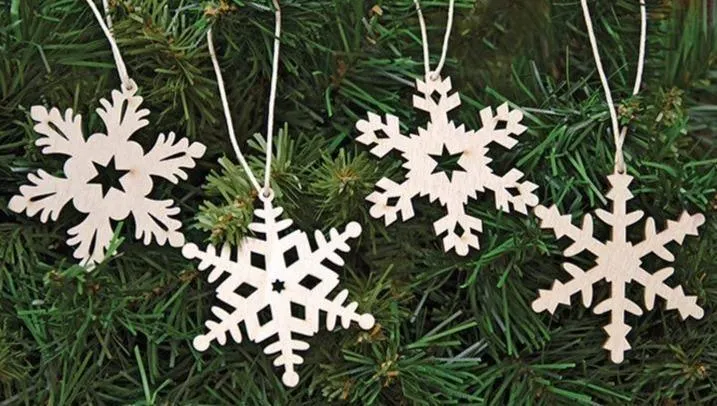 The Fox Decor ornamental snowflakes for winter holiday decorating