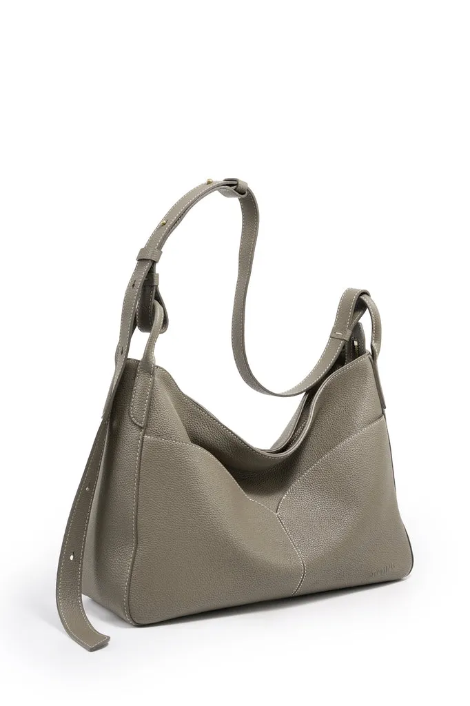 T.QING bags collection featuring versatile bag designs