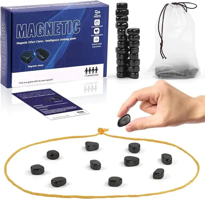 TechnoAnt magnetic chess game travel set with magnetic pieces