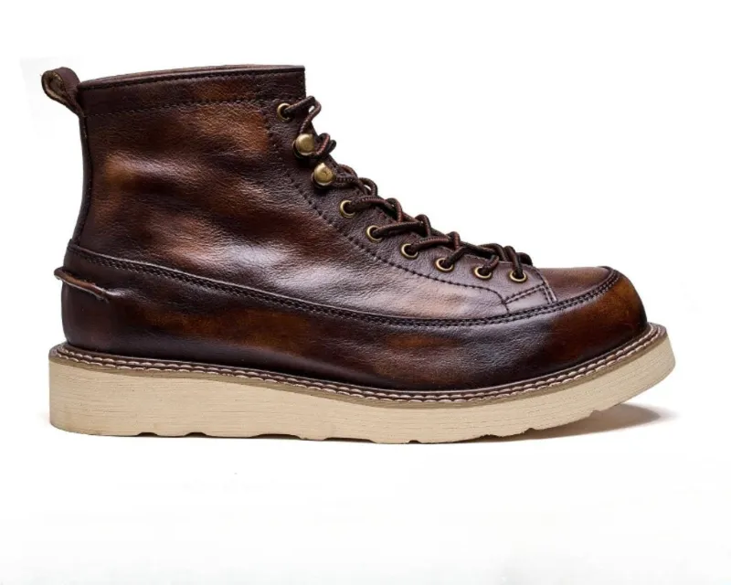 Triboots Trendy Boots in modern fashion design