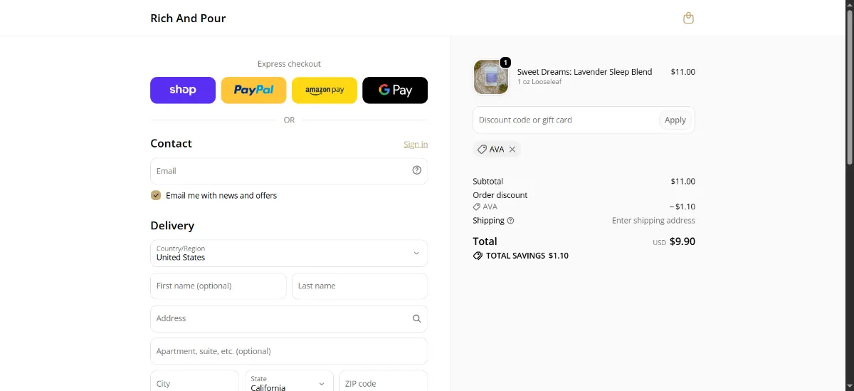 The The Static Store checkout, with the discount code box